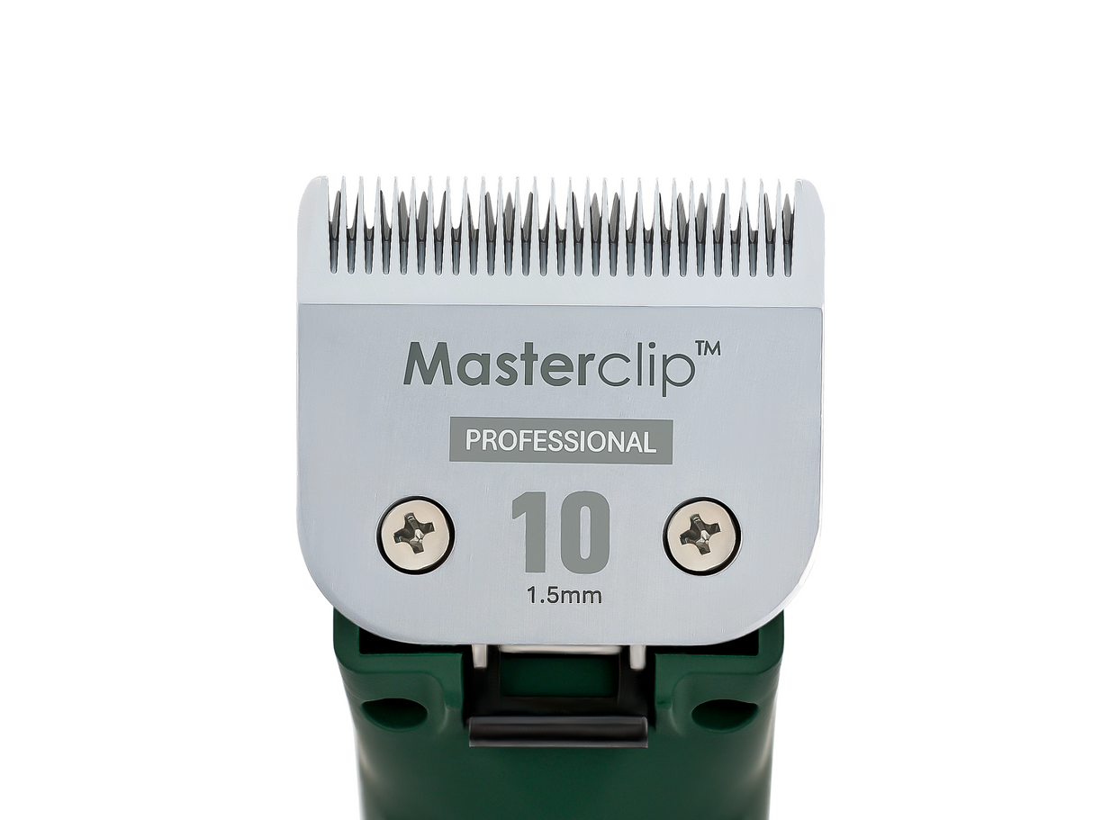 Cordless Home Grooming Starter Pack - MD Roamer Dog Clipper & 10 Blade with 4 Metal Comb Guides, Slicker Brush & Bull Nose Scissor. FREE Metal Comb & Clipper Oil