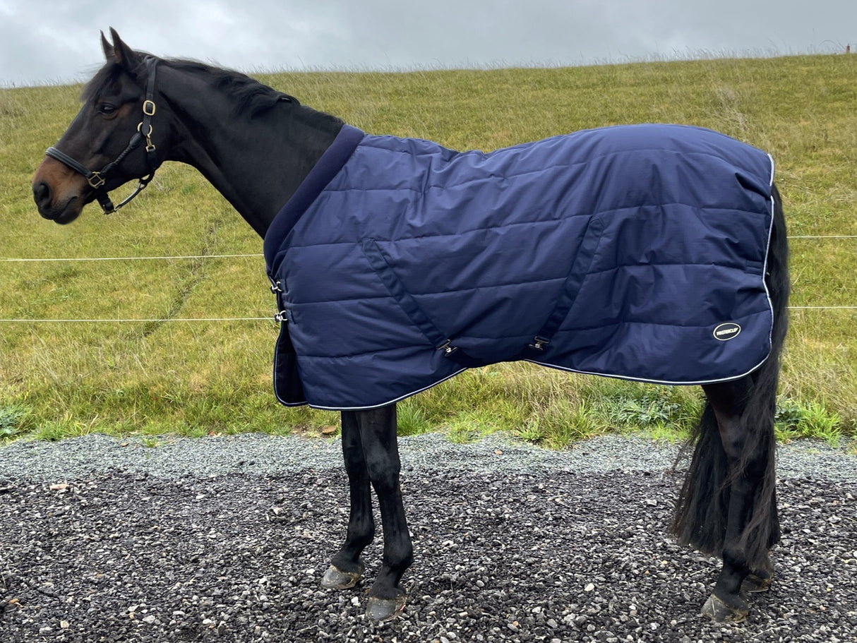 Masterclip 200G Stable Rug with Padded Neck – Cosy Winter Comfort