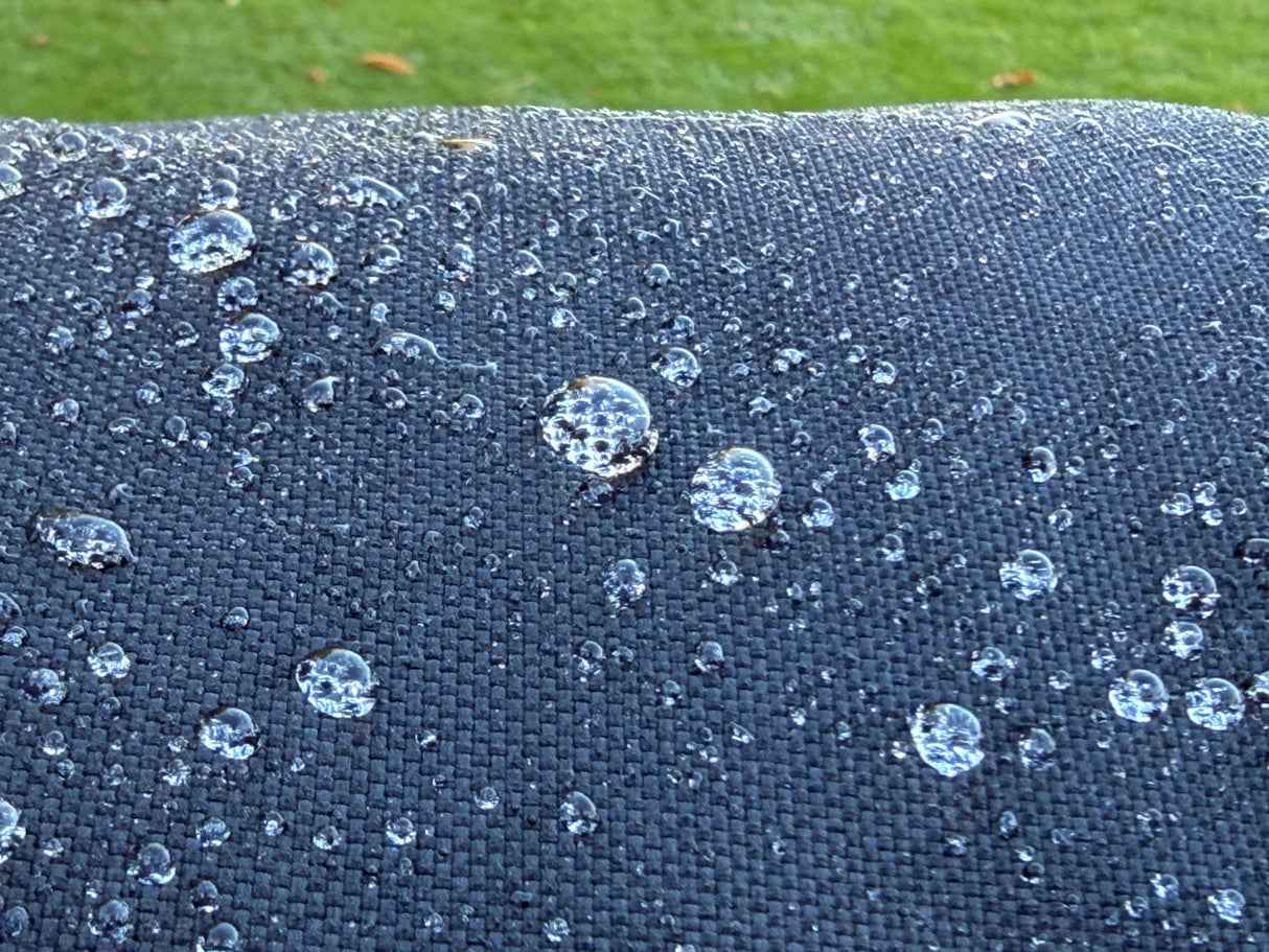 Masterclip 100G Turnout Rug in Classic Navy – Waterproof & Breathable