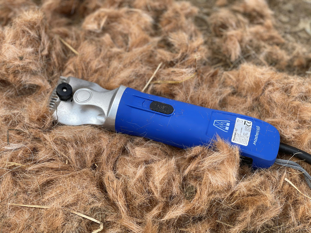 Warehouse Damaged Case - Hunter Lightweight 200W Professional Horse Clipper - Blue (NEW)