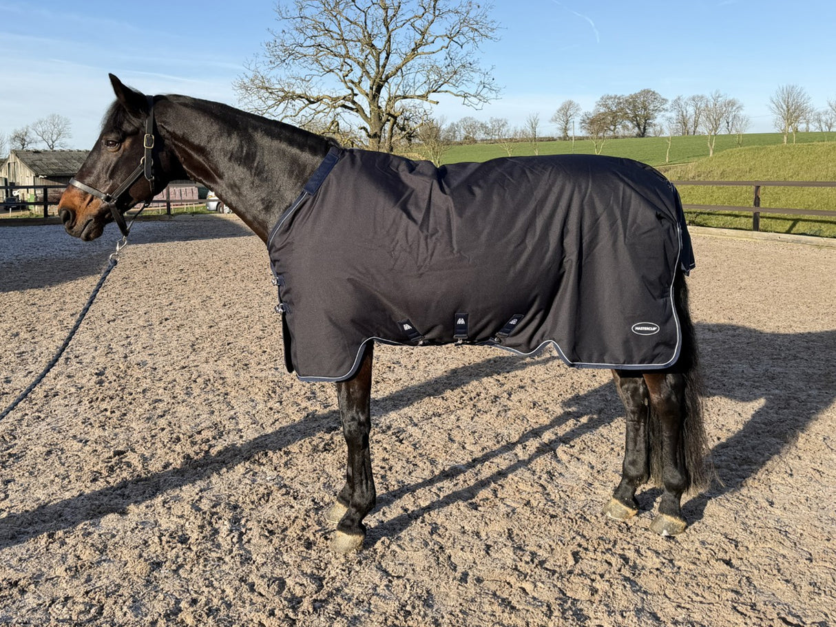Masterclip 100G Turnout Rug – Waterproof / Breathable / High Visibility