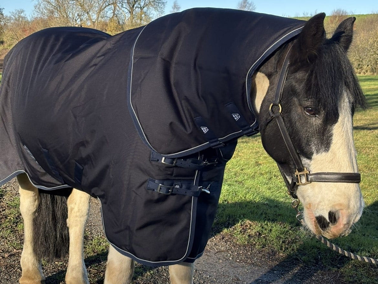 Masterclip 200G Turnout Rug – Waterproof / Breathable / High Visibility