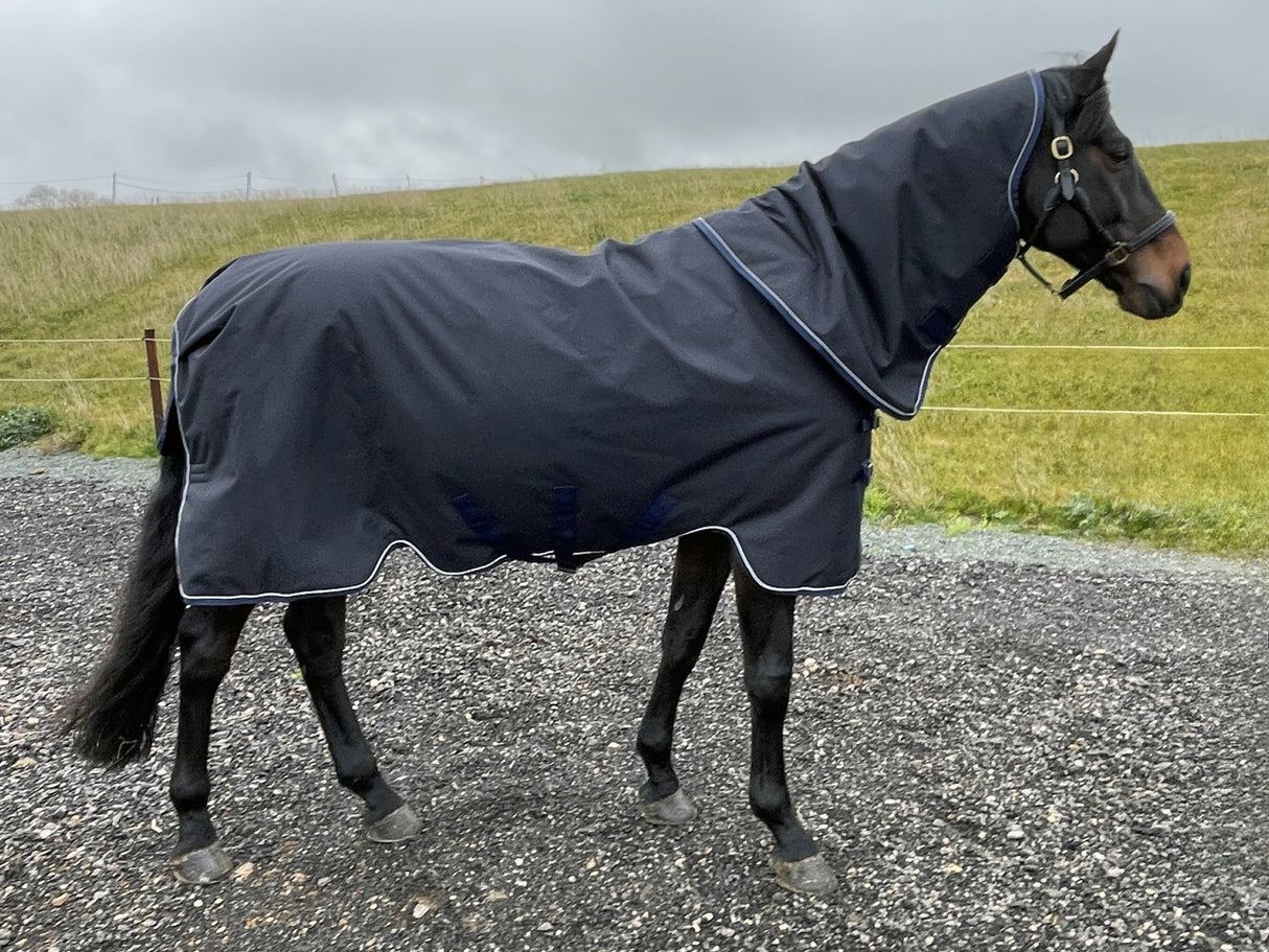 EX DEMO Masterclip 100G Turnout Rug in Classic Navy (6ft 9) with Detachable Neck Cover
