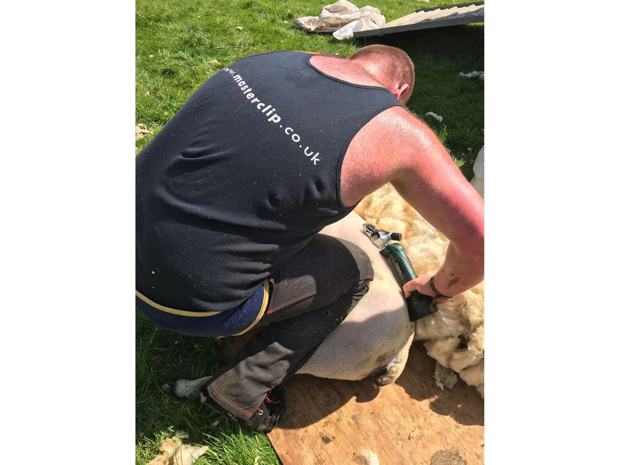 Outback Cordless Dirty Cattle Clippers-Masterclip