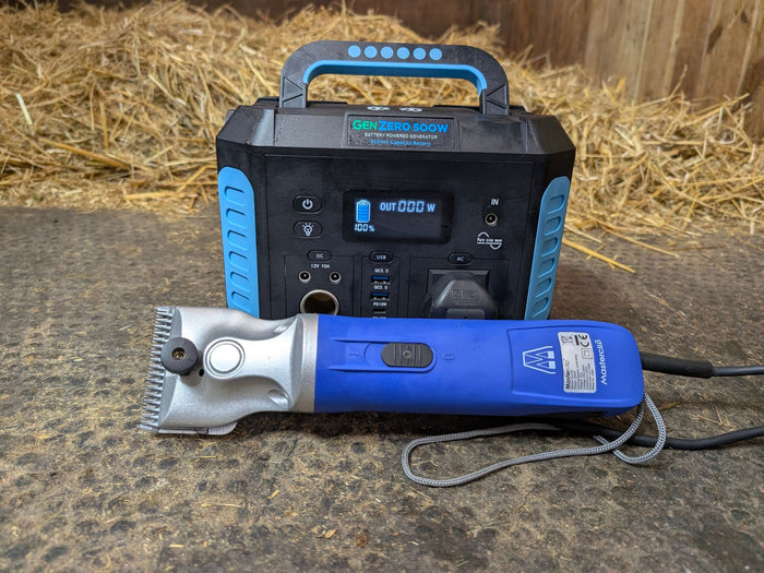 The blue hunter horse clipper used with a battery pack