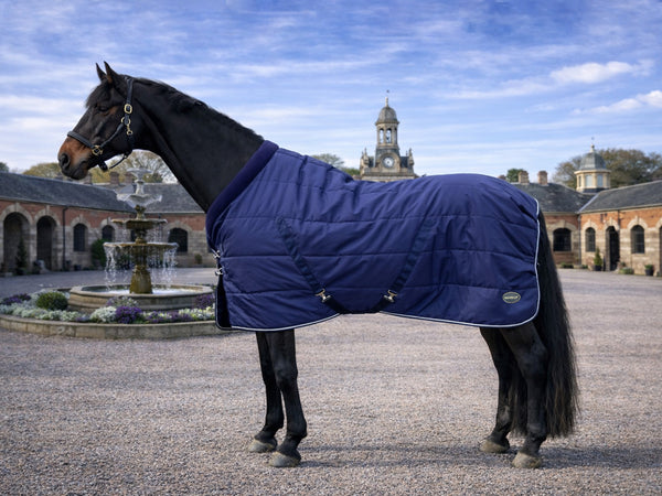 Masterclip 200G Stable Rug with Padded Neck – Cosy Winter Comfort