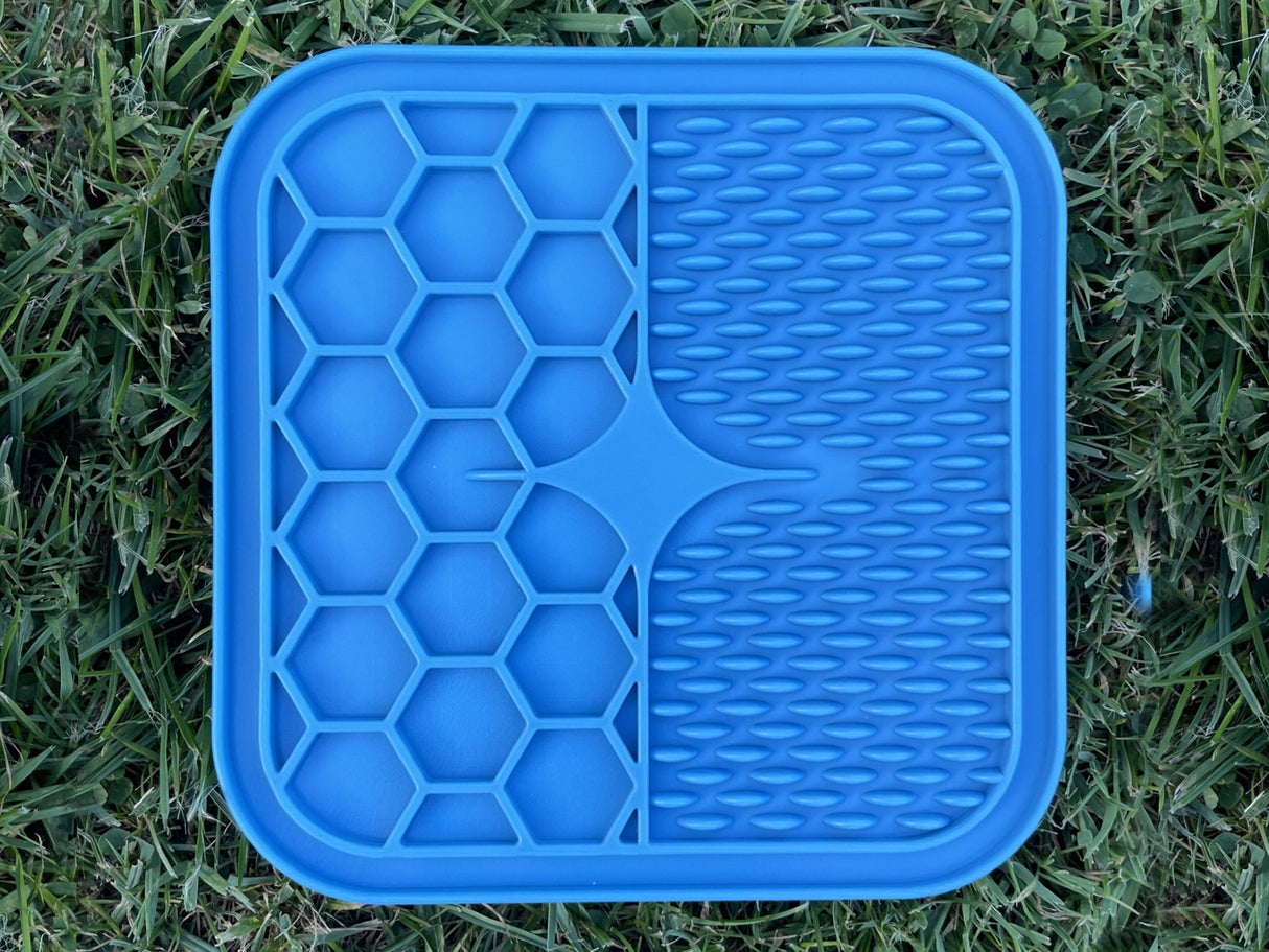 Small Anxiety Reducing Slow Feeding Lick Mat - Blue