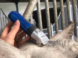Blue Showmate Cordless Horse Trimmer-Masterclip