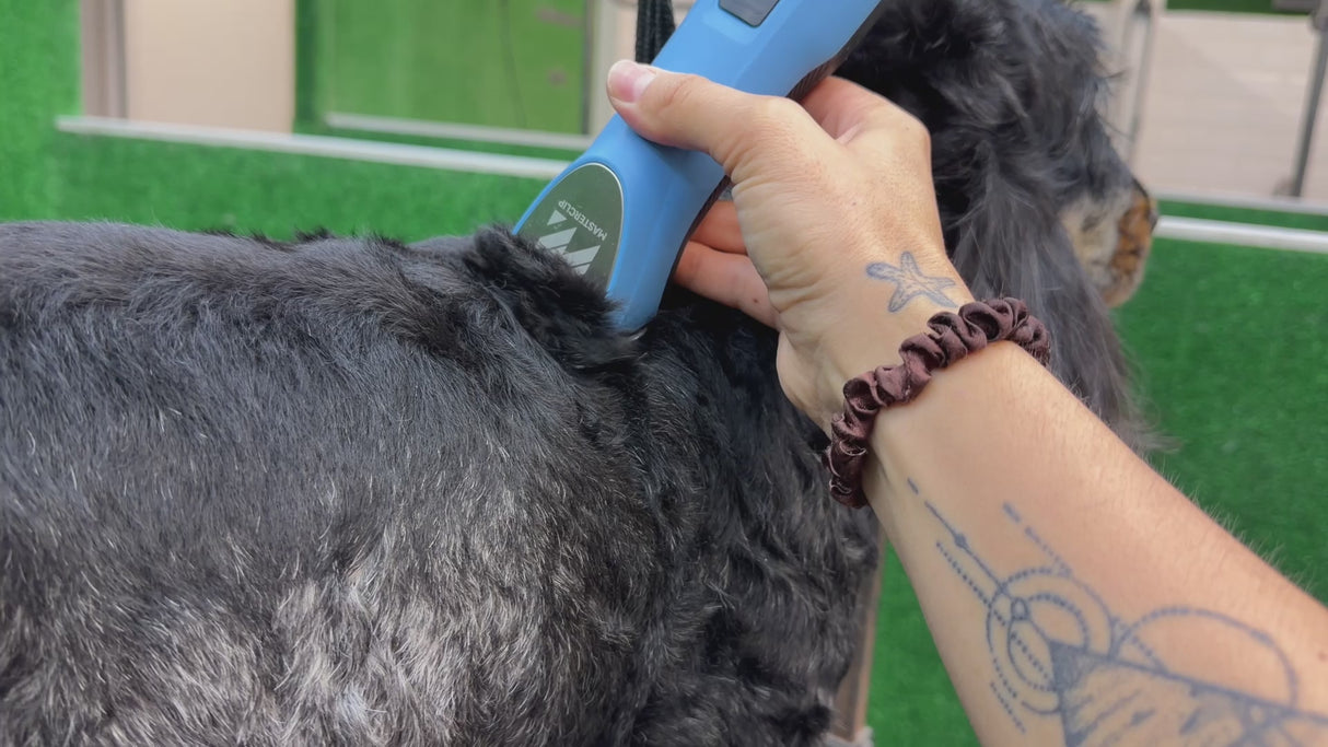 Cocker Spaniel Dog Clipper Set - Cordless MAX with 4 Comb Guides