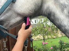 Load image into Gallery viewer, Showmate II Cordless Horse Trimmer - Pink - Masterclip