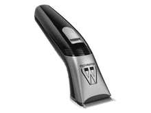 Load image into Gallery viewer, Silver Cordless Veterinary Showmate II Dog Trimmer - Masterclip